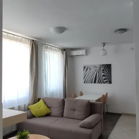 Apart Otel Corvin Center 3*