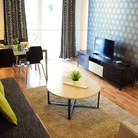 Apartahotel Corvin Center