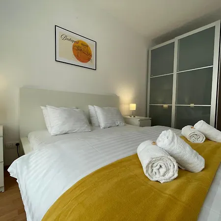 Corvin Center Apartahotel 3*