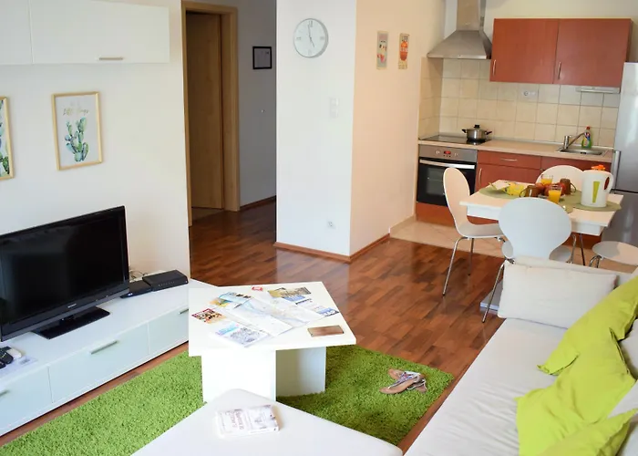 Apart Otel Corvin Center 3*