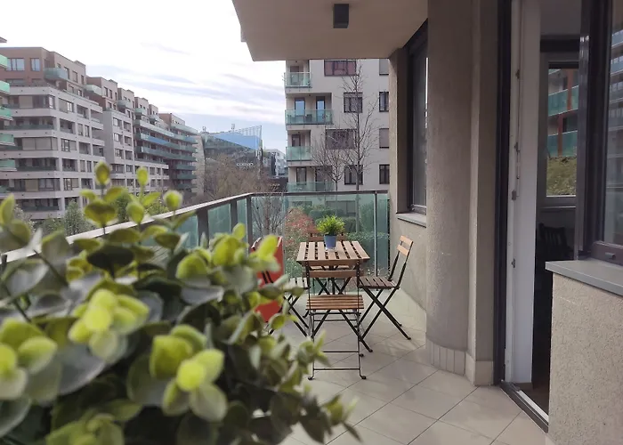 Corvin Center Aparthotel 3*