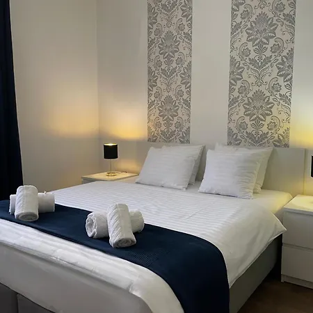 Corvin Center شقة فندقية 3*