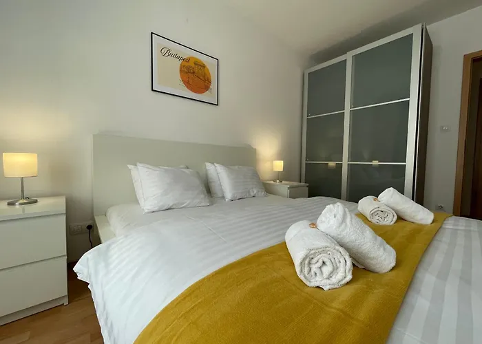 Corvin Center Lejlighedshotel 3*